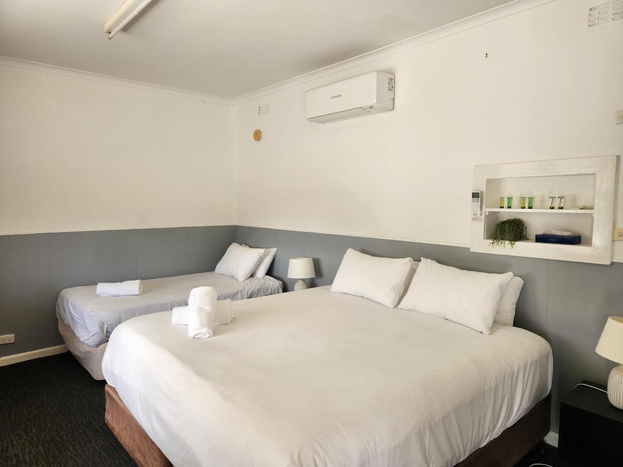 Calder Family Motel Bendigo Bagian luar foto