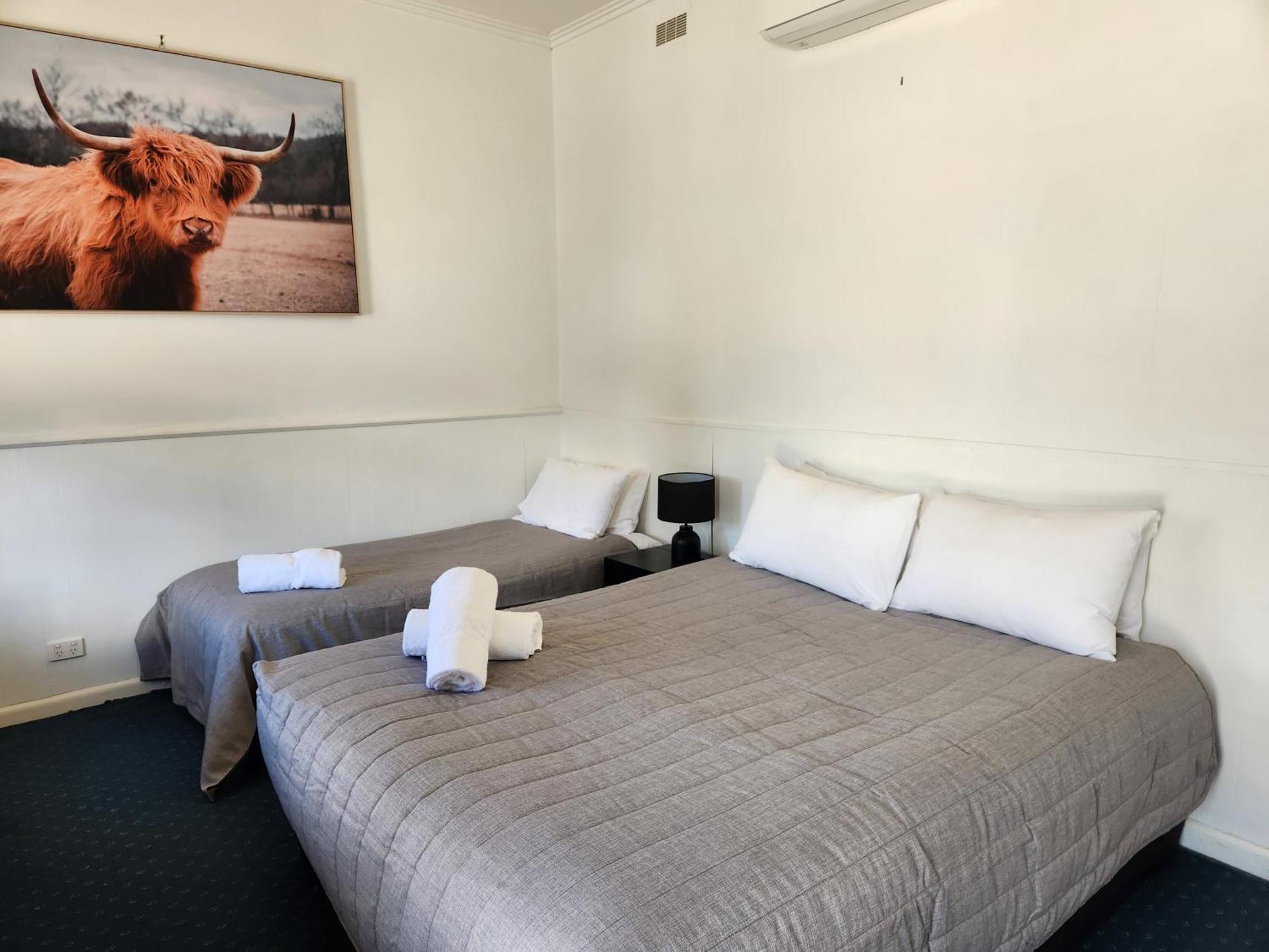 Calder Family Motel Bendigo Bagian luar foto