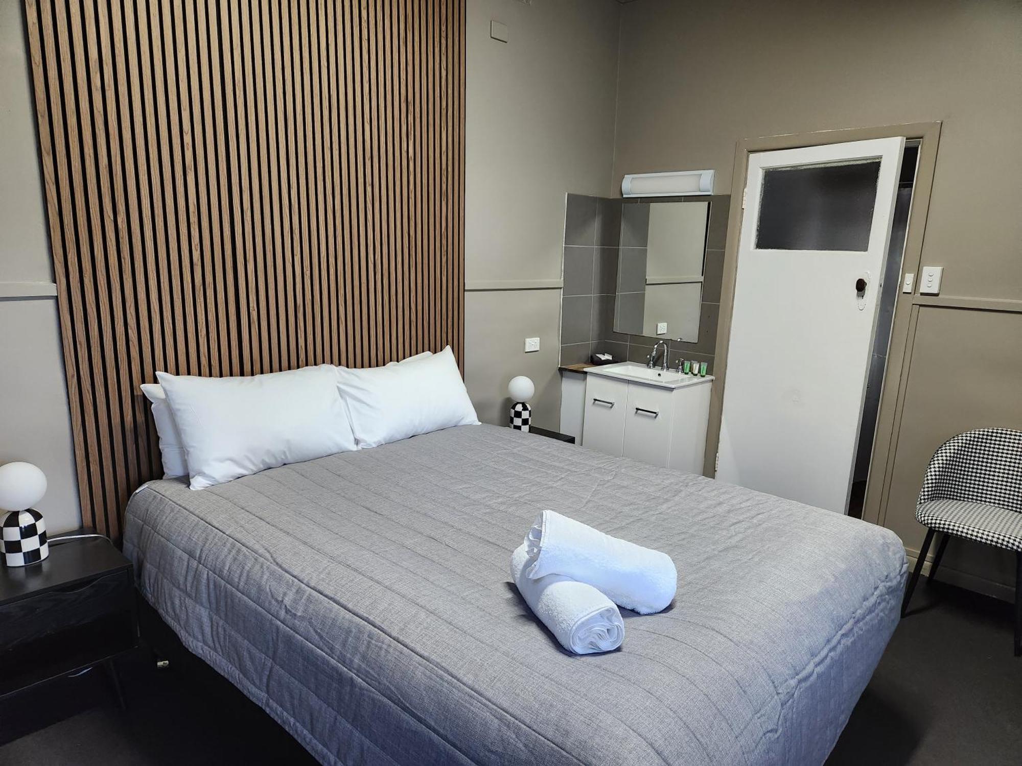 Calder Family Motel Bendigo Bagian luar foto